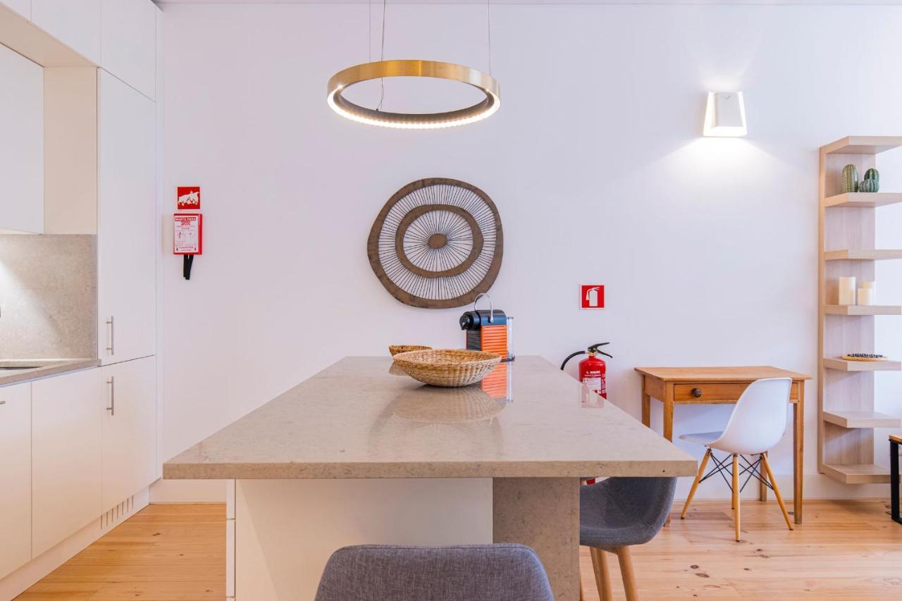 Modern Rustic Flat In Santos By Lovelystay Lisboa المظهر الخارجي الصورة
